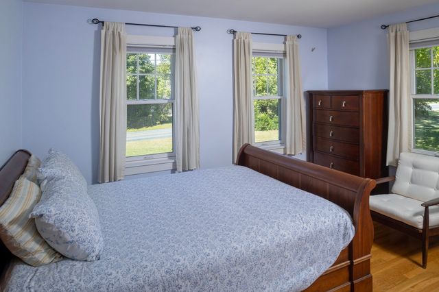 22 Forge Road, Freetown, MA 02702