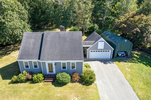 22 Forge Road, Freetown, MA 02702