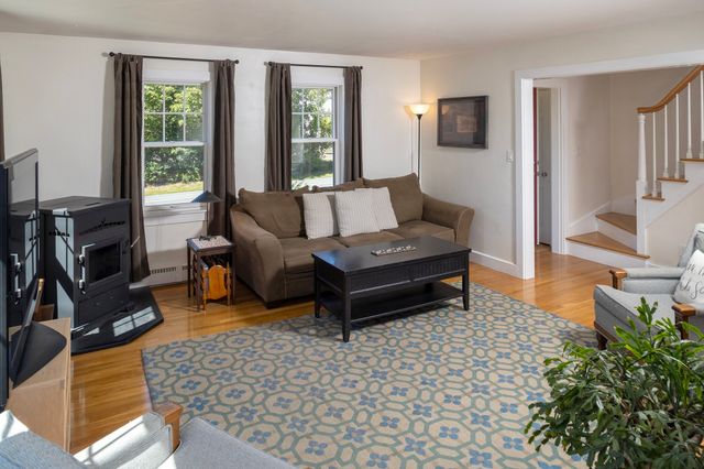 22 Forge Road, Freetown, MA 02702