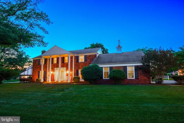1349 COUNTRY CLUB DR, Lancaster, PA 17601