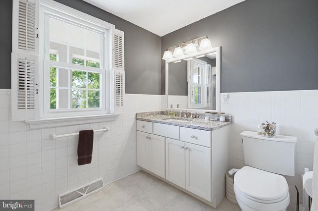 1349 COUNTRY CLUB DR, Lancaster, PA 17601