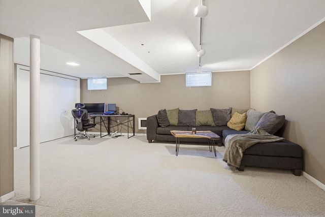 1349 COUNTRY CLUB DR, Lancaster, PA 17601