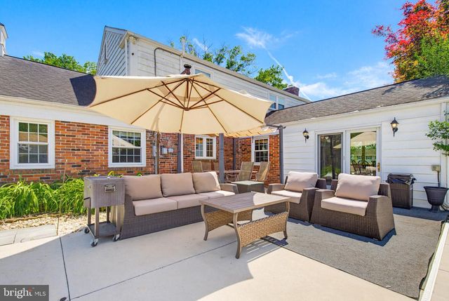 1349 COUNTRY CLUB DR, Lancaster, PA 17601