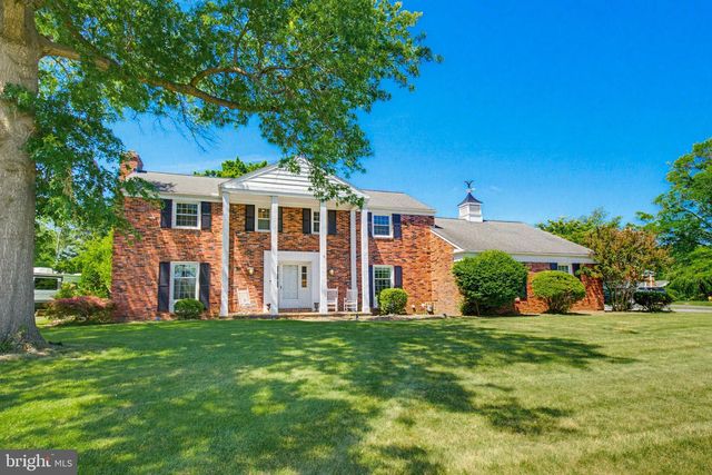 1349 COUNTRY CLUB DR, Lancaster, PA 17601