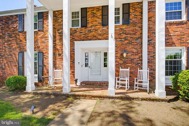 1349 COUNTRY CLUB DR, Lancaster, PA 17601