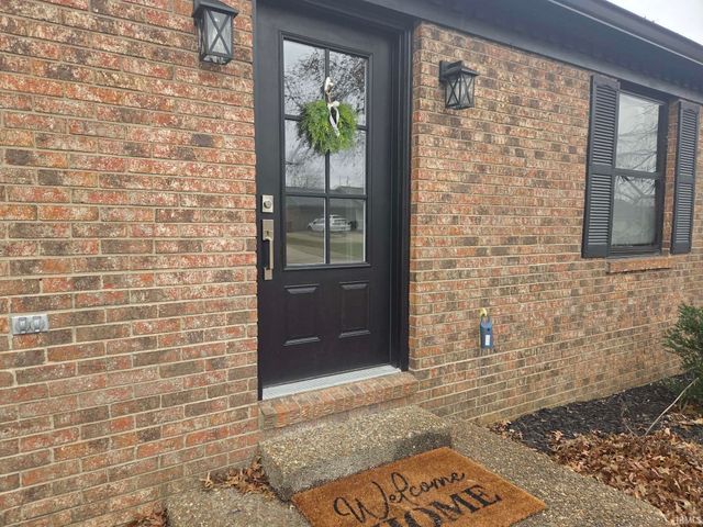 7699 Georgia Lane, Newburgh, IN 47630