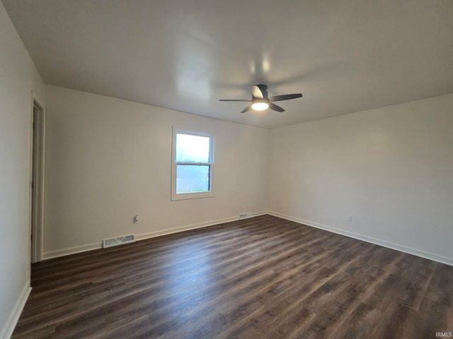 7699 Georgia Lane, Newburgh, IN 47630