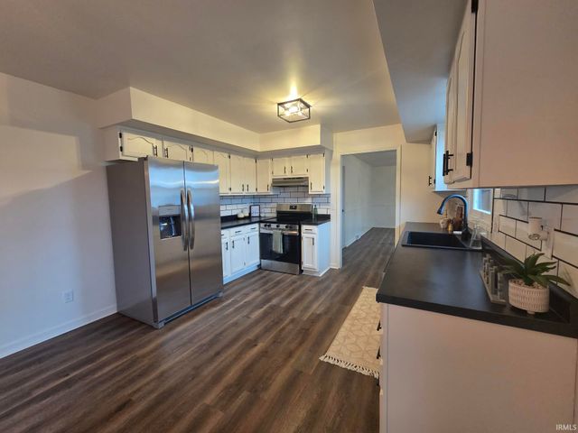 7699 Georgia Lane, Newburgh, IN 47630