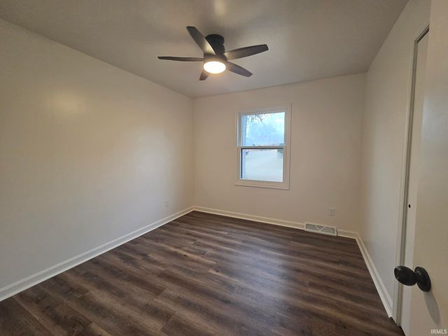 7699 Georgia Lane, Newburgh, IN 47630