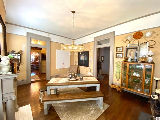 830 Jefferson Street, Paducah, KY 42001