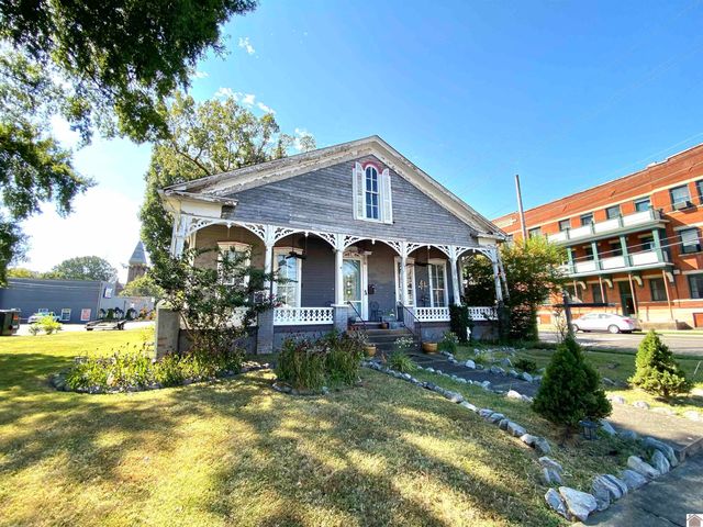 830 Jefferson Street, Paducah, KY 42001