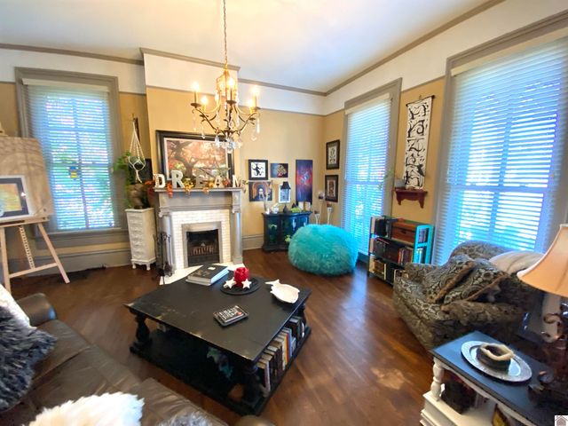 830 Jefferson Street, Paducah, KY 42001