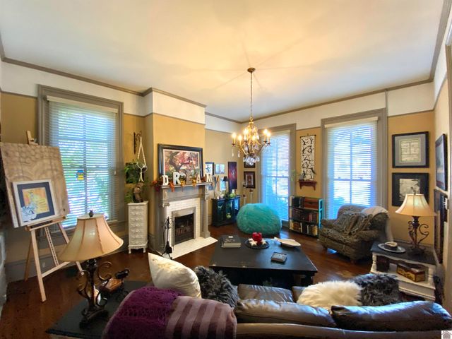 830 Jefferson Street, Paducah, KY 42001