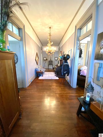 830 Jefferson Street, Paducah, KY 42001