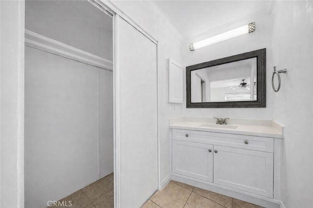25792 Via Lomas 77, Laguna Hills, CA 92653