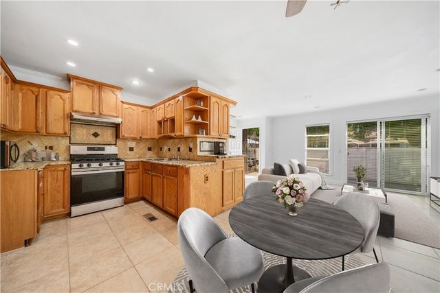 25792 Via Lomas 77, Laguna Hills, CA 92653