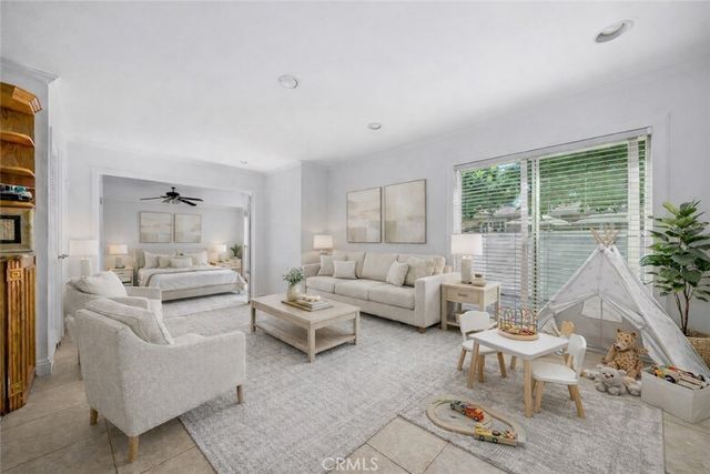 25792 Via Lomas 77, Laguna Hills, CA 92653