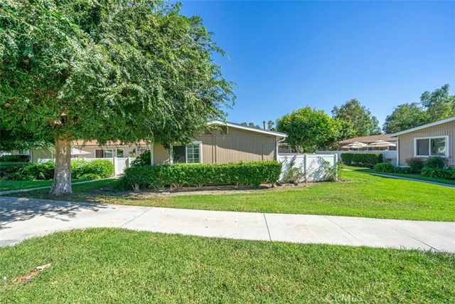 25792 Via Lomas 77, Laguna Hills, CA 92653