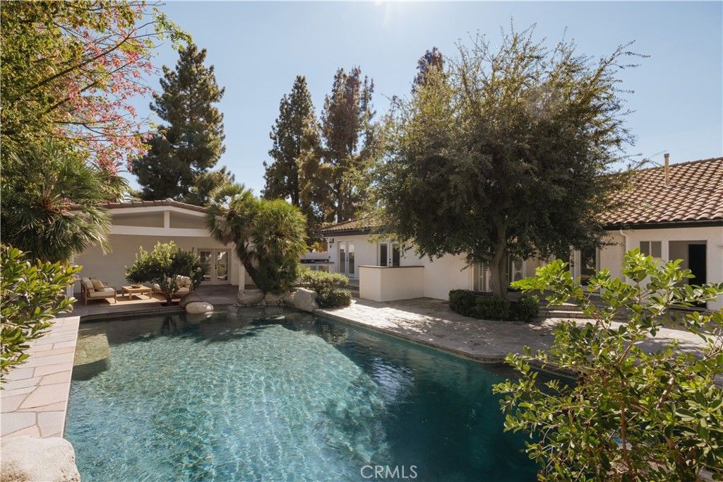 8202 Rhea Avenue, Reseda, CA 91335 — exterior