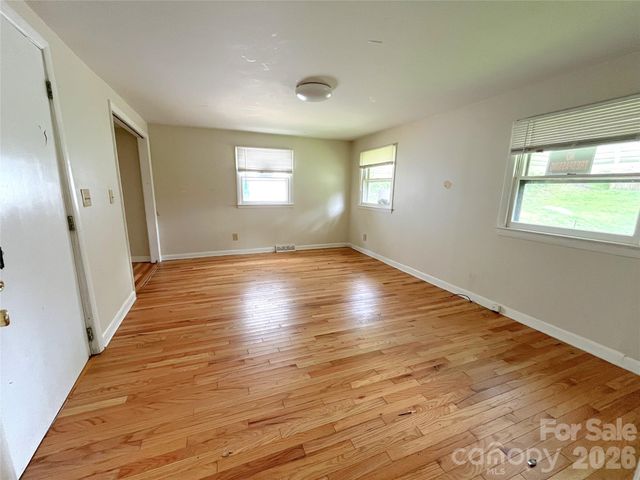 1721 Old Haywood Road, Asheville, NC 28806