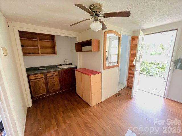 1721 Old Haywood Road, Asheville, NC 28806