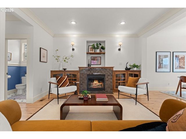 7932 N SEWARD Ave, Portland, OR 97217
