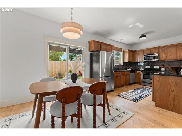 7932 N SEWARD Ave, Portland, OR 97217