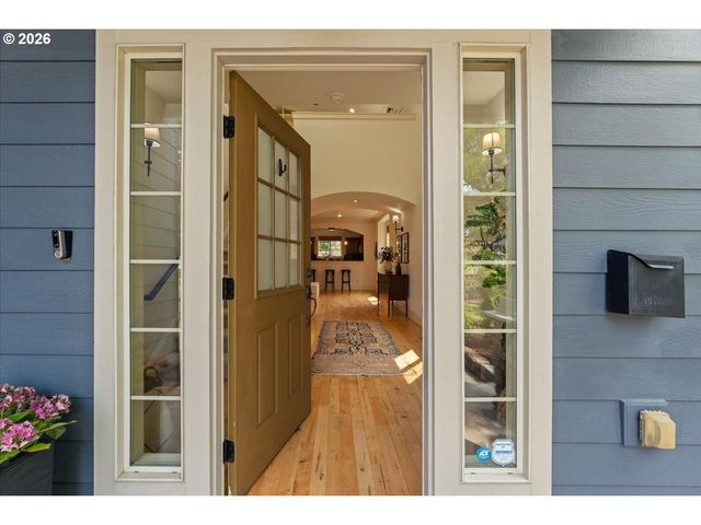 7932 N SEWARD Ave, Portland, OR 97217
