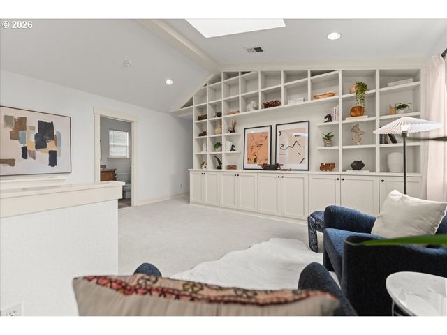 7932 N SEWARD Ave, Portland, OR 97217