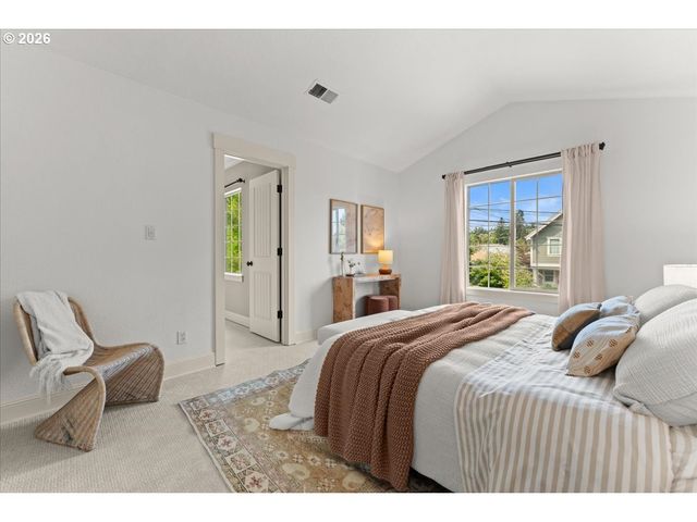 7932 N SEWARD Ave, Portland, OR 97217