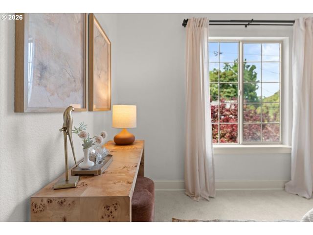 7932 N SEWARD Ave, Portland, OR 97217