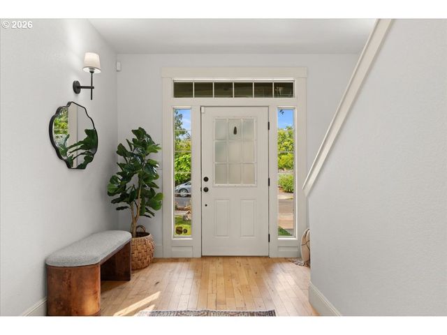 7932 N SEWARD Ave, Portland, OR 97217