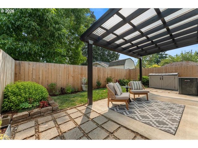 7932 N SEWARD Ave, Portland, OR 97217