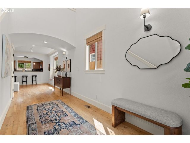 7932 N SEWARD Ave, Portland, OR 97217
