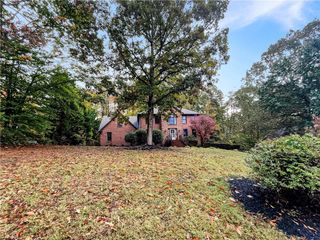605 Doe Run Drive, Kernersville, NC 27284