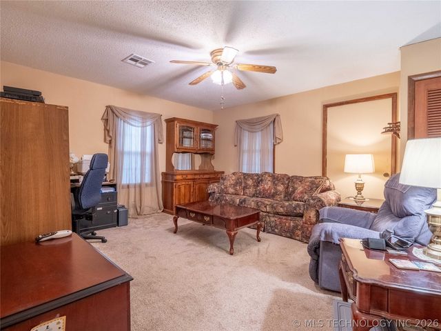 325 E Crisler, Mcalester, OK 74501