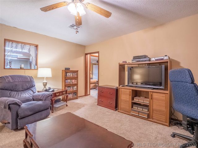 325 E Crisler, Mcalester, OK 74501