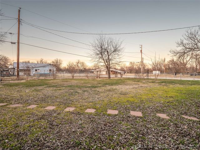 325 E Crisler, Mcalester, OK 74501