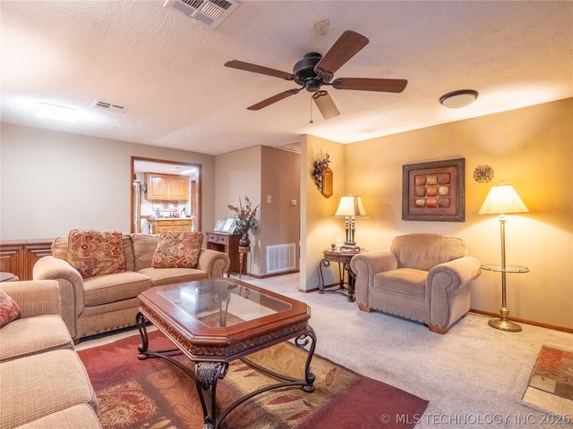 325 E Crisler, Mcalester, OK 74501