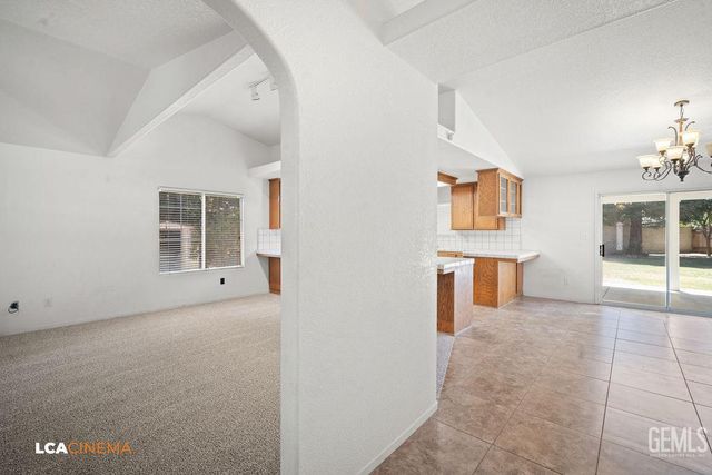 9205 Chesaw Court, Bakersfield, CA 93312