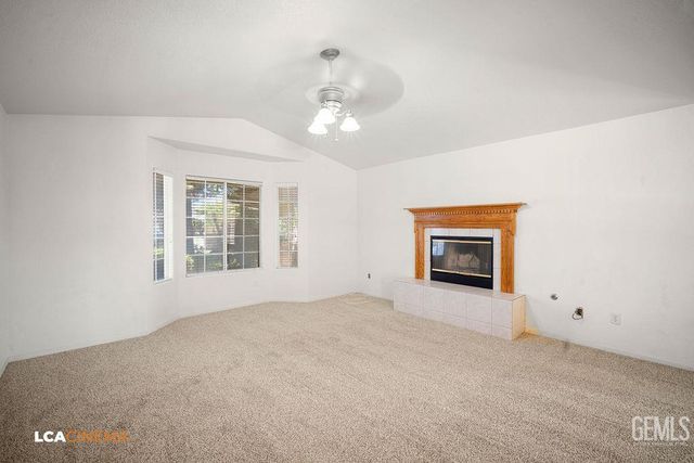 9205 Chesaw Court, Bakersfield, CA 93312