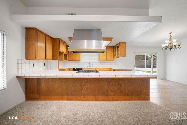9205 Chesaw Court, Bakersfield, CA 93312