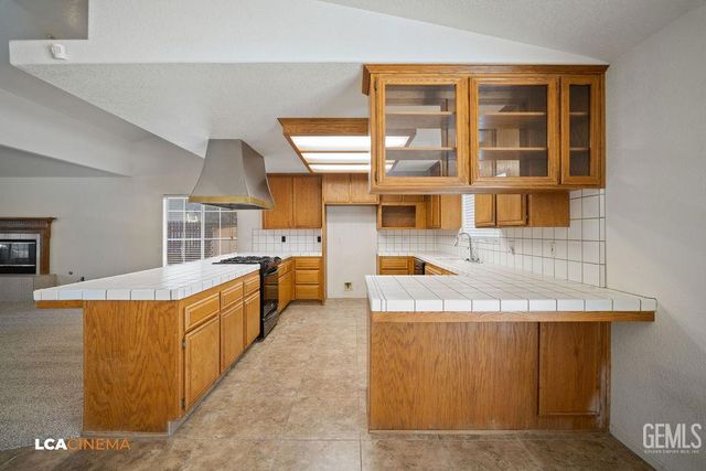 9205 Chesaw Court, Bakersfield, CA 93312