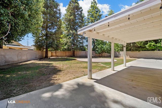 9205 Chesaw Court, Bakersfield, CA 93312