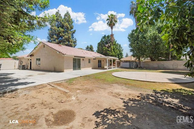 9205 Chesaw Court, Bakersfield, CA 93312
