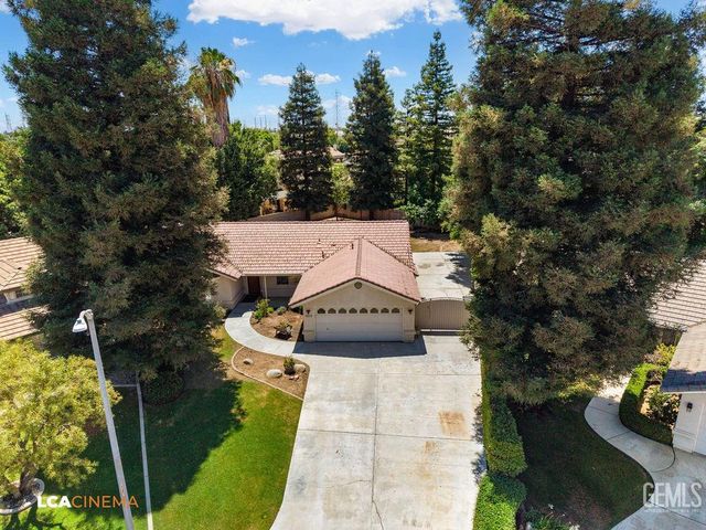 9205 Chesaw Court, Bakersfield, CA 93312