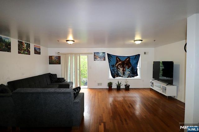 91-93 Chadwick Avenue, Newark, NJ 07108
