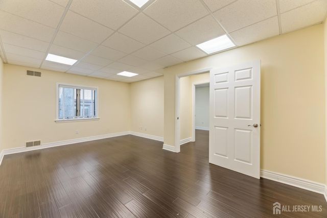 23-24 Brunswick Woods Drive, East Brunswick, NJ 08816
