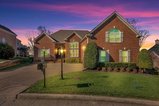 605 Banbury Pl, Brentwood, TN 37027