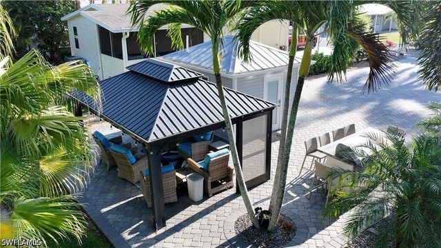 5740 Maplewood CT, Fort Myers, FL 33905